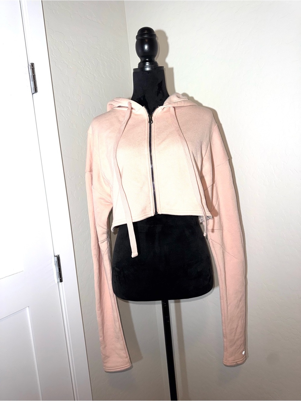 Alo Yoga Crop Hoodie